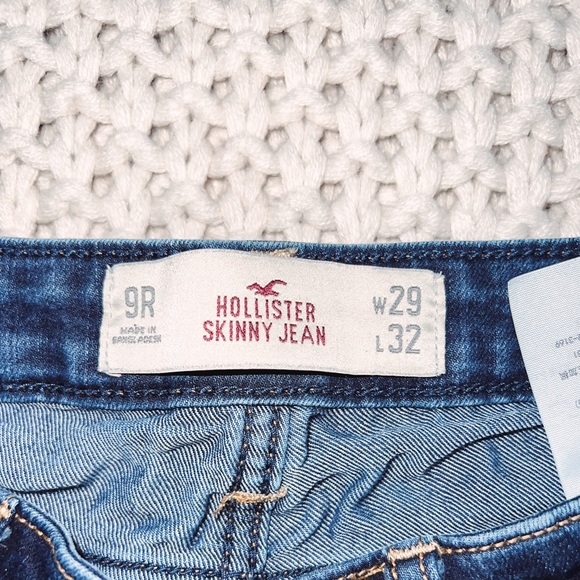 Hollister Skinny Jeans - Picture 3 of 4
